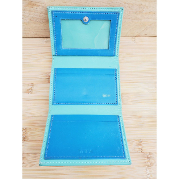 Tumi Tri Fold Leather Wallet Green Blue Card Carrier Organizer Zipper Pocket - Picture 3 of 9